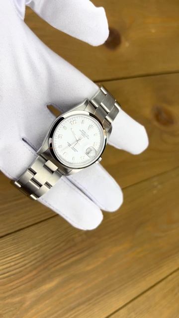 Швейцарские часы Rolex Oyster Perpetual Date 34mm 15200 смотреть онлайн