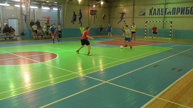 19 тур «Сатурн»   «Триумф» 1 тайм