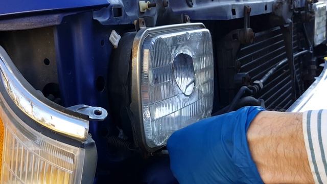 How to replace sealed-beam headlights смотреть онлайн