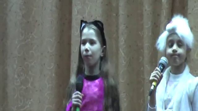 Новый год в цирковой студии "Надежда", поют Катя и Настя смотреть онлайн