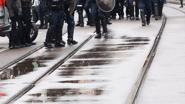 Zurich Switzerland 1 May | 1. Mai–Kundgebung смотреть онлайн