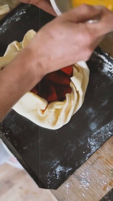 Apple and Blackberry Galette #shorts смотреть онлайн