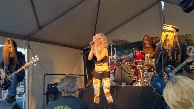SILVER LOVES MERCURY DALLAS FESTIVAL 2015...AMAZI смотреть онлайн