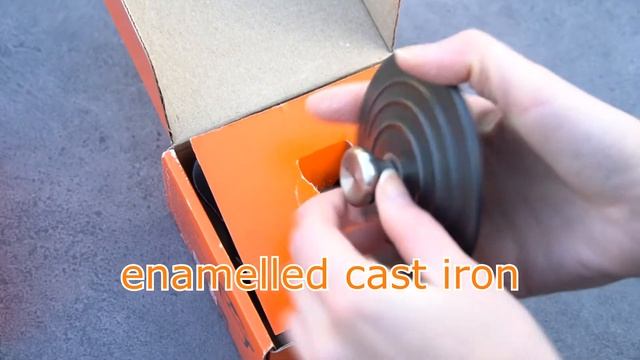 Le Creuset Mini Cocotte STONEWARE vs. enamelled CAST IRON - UNBOXING смотреть онлайн