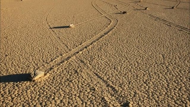 Движущиеся камни смотреть онлайн