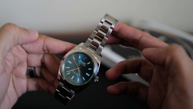 A Most Peculiar Rolex -- The Z-Blue Milgauss! смотреть онлайн