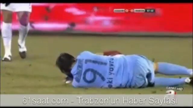 Zeki Yavru'nun Çarpıştığı An смотреть онлайн