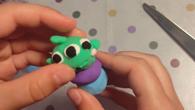 Як зліпити ІНОПЛАНЕТЯНИНА з ПЛАСТИЛІНУ / How to mold an ALIEN from plasticine смотреть онлайн