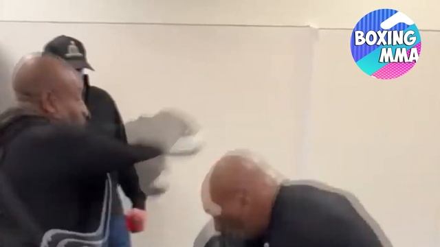 "ЕМУ КОНЕЦ" Майку Тайсону ДАЛИ ПЕЧАЛЬНЫЙ ПРОГНОЗ На БОЙ С Джейком Полом | Дмитрий Бивол Малик Зинад смотреть онлайн