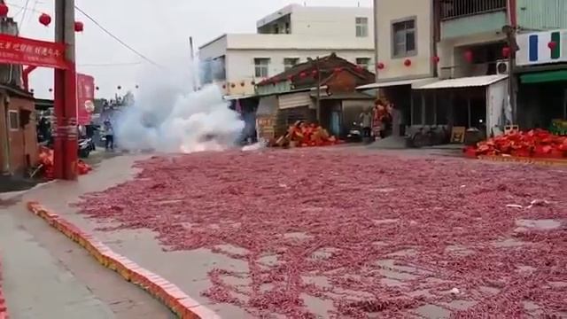 Петарды Миллионы петард разом! Вот это феерверк!!!