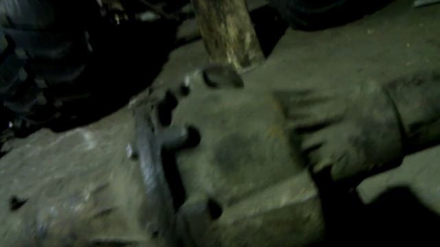 Собираю вездеход. Собрал передний мост. смотреть онлайн