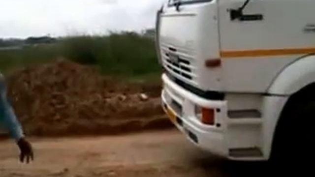 Kamaz demo in HSR LAYOUT BANGALORE(5) смотреть онлайн