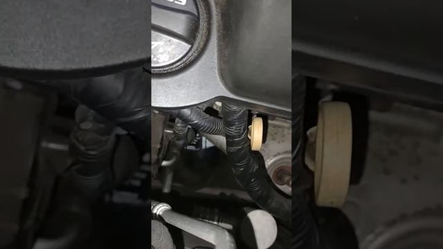 2016 GMC ACADIA UBICACIÓN DEL FILTRO DE ACEITE DEL MOTOR (ENGINE OIL FILTER LOCATION) смотреть онлайн