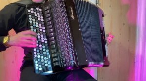 Баян Юпитер Люкс. Цельнопланочный! Продажа купить 89102341010