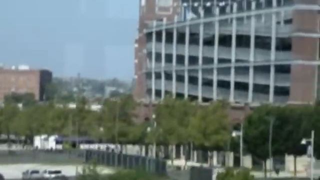 Moby - One of these Mornings смотреть онлайн