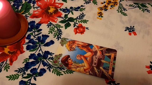 Таро прогноз на неделю с 8 по 14 апреля 2024 Королева Кубков 💖(Рак Скорпион Рыбы)