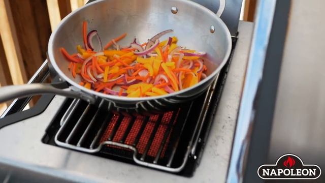 Napoleon Stainless Steel Wok смотреть онлайн