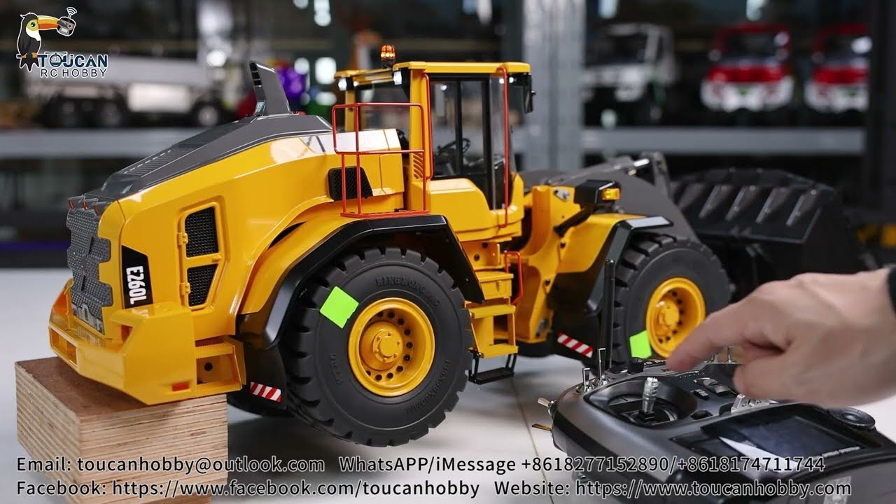 14 RC Hydraulic Loader E260L with awesome features like hydraulic reversing valves смотреть онлайн