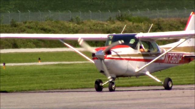 Cessna 172 Hawk XP Start Up, Take Off, and Taxi смотреть онлайн