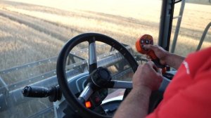Комбайн ACROS 595 Plus знает толк в уборке