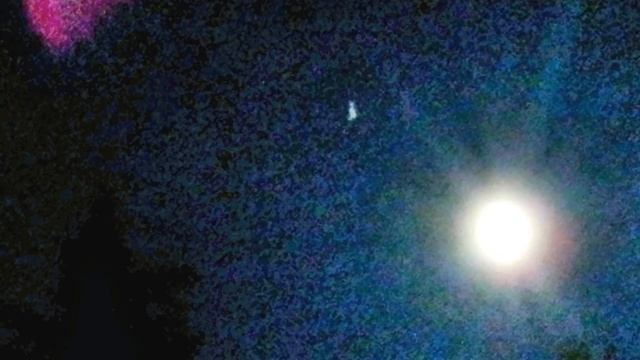 LARGE UFO CRAFT (washington state) смотреть онлайн