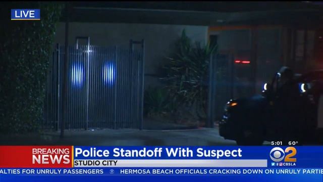 Standoff Underway In Studio City, Suspect Barricaded In Hummer смотреть онлайн