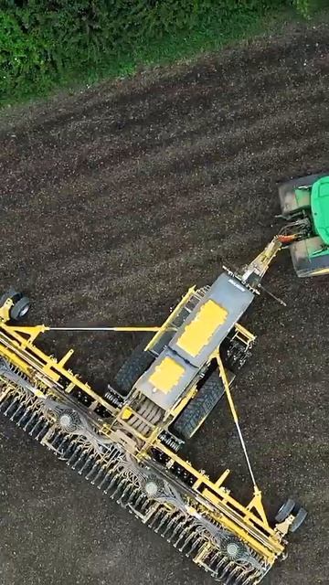 BEDNAR EFECTA CE 12000 & John Deere 8R 370 смотреть онлайн