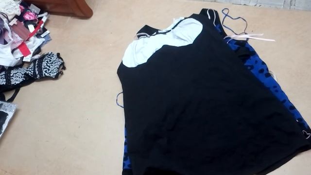 Мешок №1461. Белье микс КРЕМ. Англия. Арт 1012. вес 9.8кг смотреть онлайн