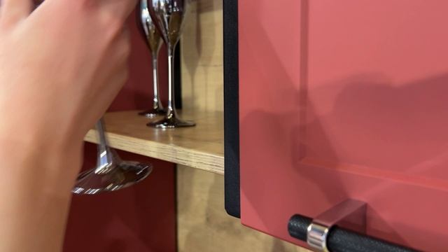 Красная модульная кухня Квадро