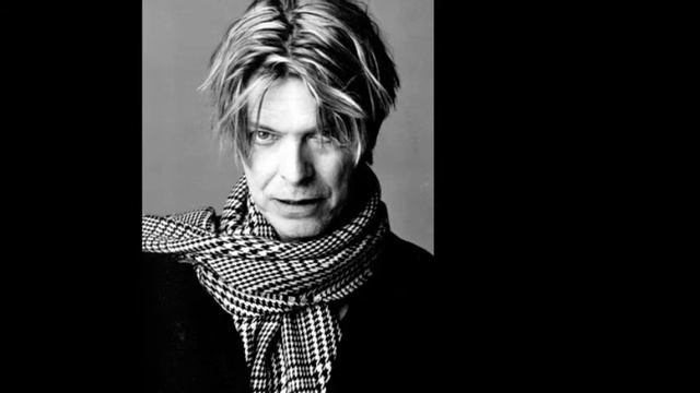 David Bowie - Life On Mars (Video Especial) смотреть онлайн