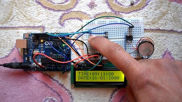 Real time clock with Arduino and DS1307 смотреть онлайн