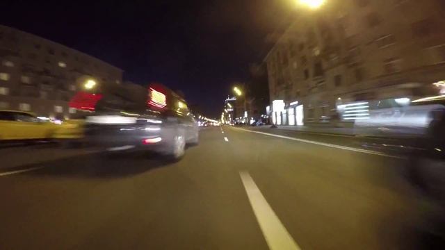 Ночной прокат с горы до кальянной на мотоциклах BMW, KTM и Yamaha смотреть онлайн