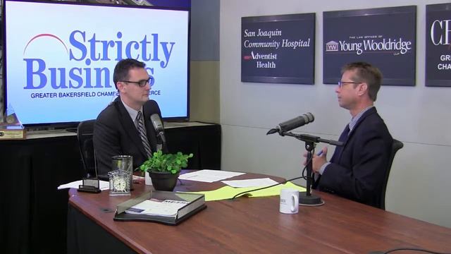 Strictly Business - Jan. 12, 2015, Jerry Pearson, Young Wooldridge смотреть онлайн