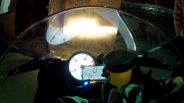 BMW S1000RR 2015 Stock Exhaust sound (recorded by Zoom H4n) смотреть онлайн