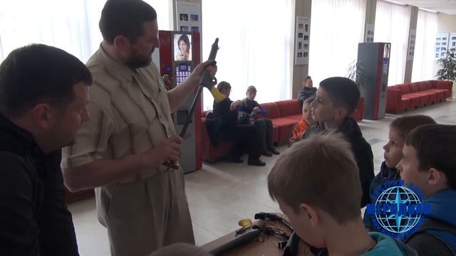 Подводная выставка Меридиана в драмтеатре