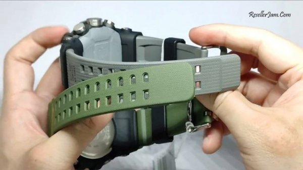 Casio G-shock GG-1000-1A3 vs Casio G-Shock GG-B100-8A