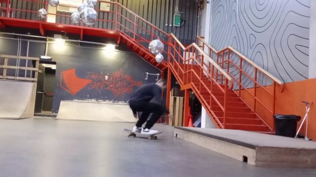 Мой путь: Fakie Big Heel To Back Tail And Bs Heel в квотере.