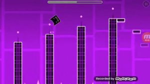 Все звёзды на первом уровне в Geometri dash😀😀😋