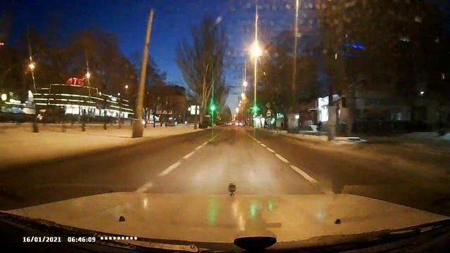 Клоуны на дорогах:) смотреть онлайн