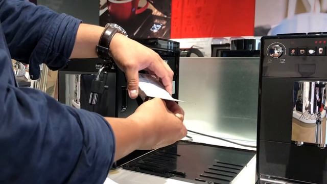 Làm vệ sinh Melitta Avanza Titan смотреть онлайн