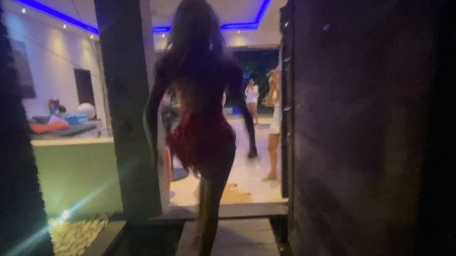 Birthday Surprise - Ladyboy Stripper Prank смотреть онлайн