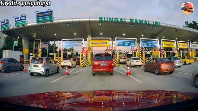 "DIA TAKDE SMART TAG TAPI MASUK LORONG SMART TAG"- GA4RA2 NAK ELAK BERATUR DI LORONG TOUCHNGO смотреть онлайн