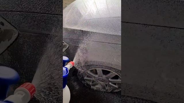Habos előmosás Alta Foam 2000 SONAX Rich foam és akku pumpa segítségével смотреть онлайн