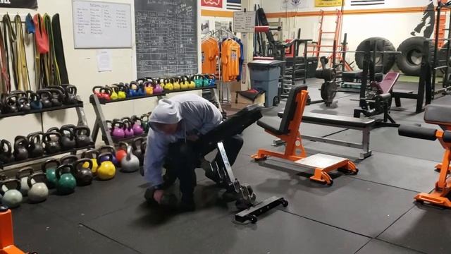 Chest assisted DB row breakdown смотреть онлайн