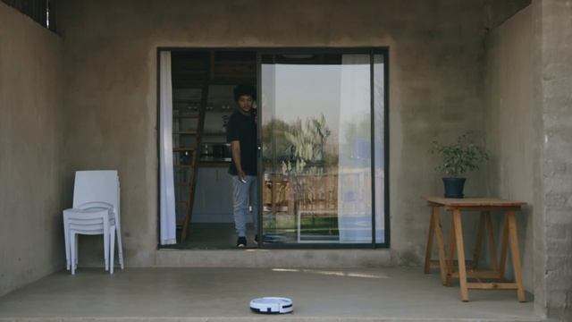 Keeping Up With The Joneses | LG NeoChef смотреть онлайн
