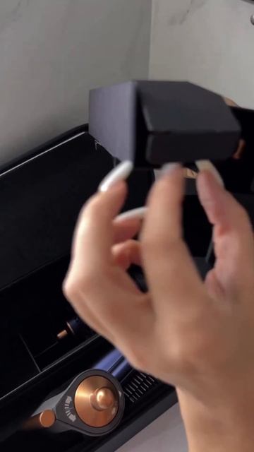 #apple #gadgets #device #гаджет #dyson #дайсон #фен #мультистайлер #новыйгод #подарки смотреть онлайн