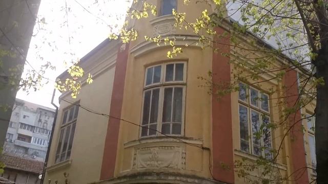 Центр Варны, окрестности Центральной почты, видео 4 смотреть онлайн