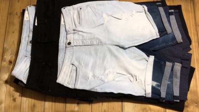 Мужские шорты Primark #1 вес 11.7 кг. Цена 14,5 евро/кг смотреть онлайн