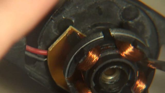 SDR8025 Fan Teardown