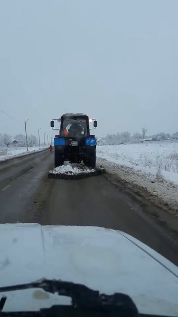 Как чистить снег бетонной плитой 2016 смотреть онлайн